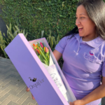 _Caja Premium de 10 Tulipanes (Colores Variados)